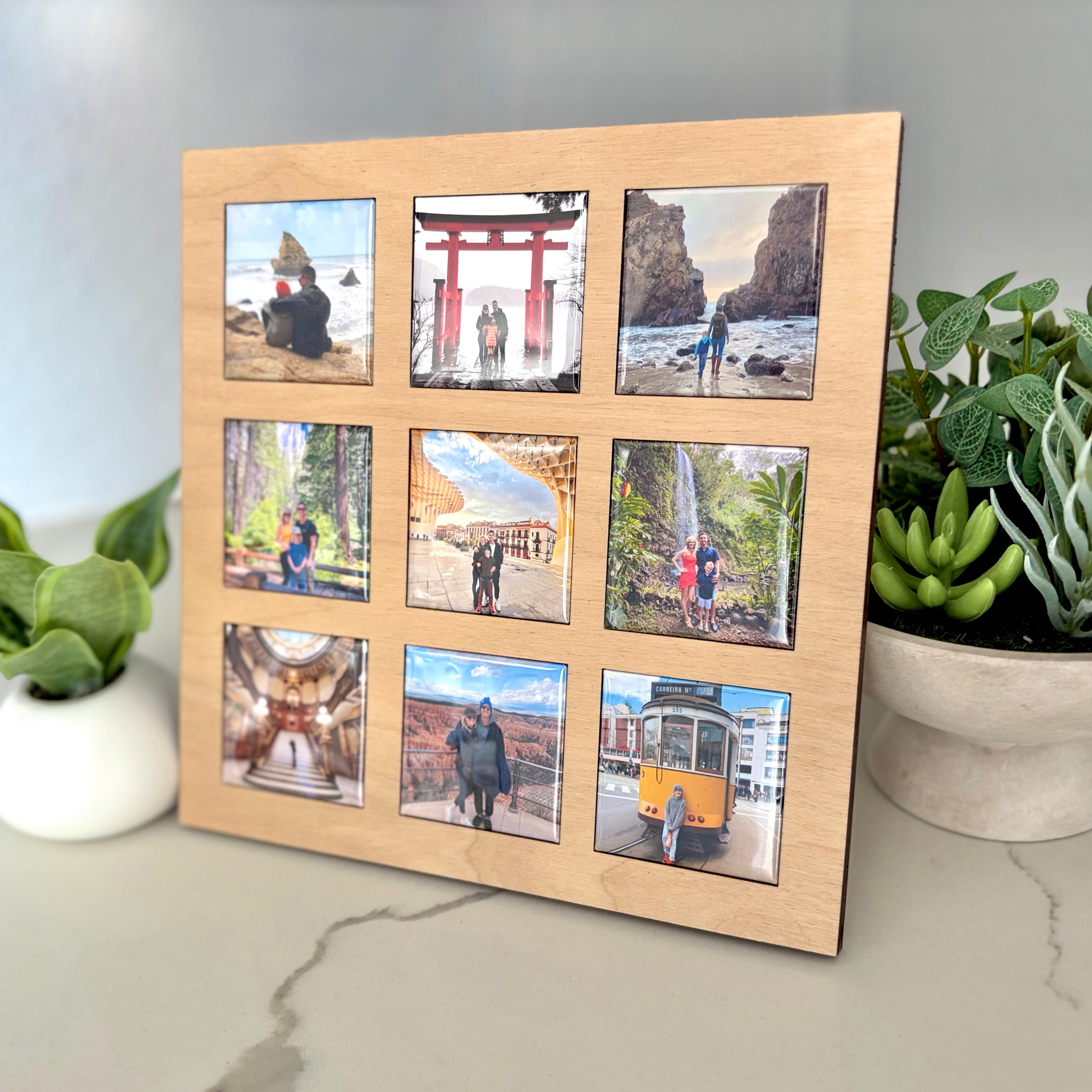 Signature Story Frame • Includes 9 Magnets